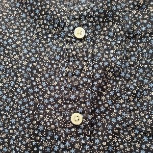 Mens Forever 21 Blue Daisies Button Down Shirt
